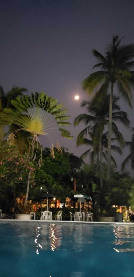 Hotel Albatros Puerto Escondido  Bagian luar foto