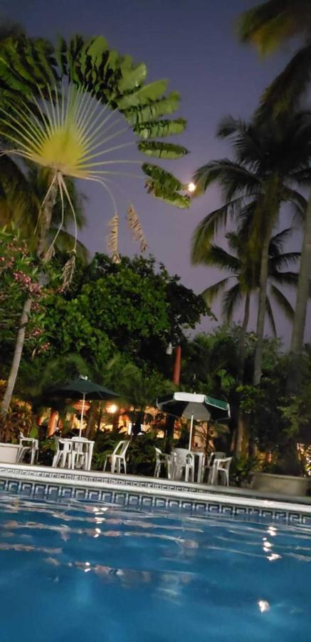 Hotel Albatros Puerto Escondido  Bagian luar foto